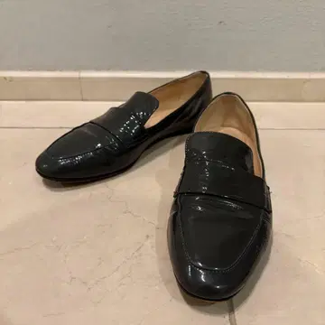 FABIO RUSCONI 그레이 페이턴트 로퍼 23.5cm