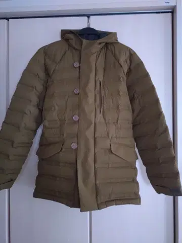 압착 다운 코트 : LACOSTE (라코스테)