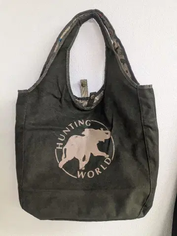 HUNTING WORLD 토트백