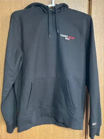 TOMMY JEANS 블랙 후드 부착 후드티 M