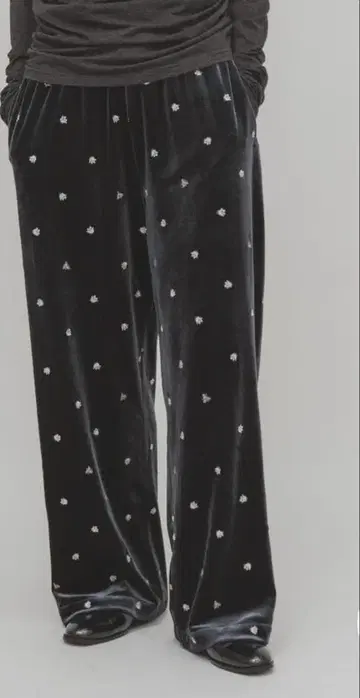 KBF 벨로아 이지 팬츠 어반 리서치