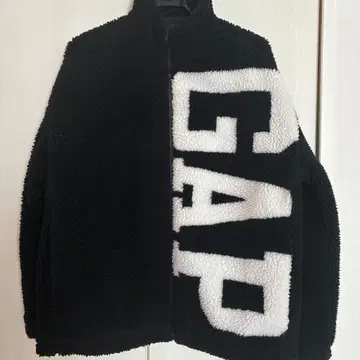 GAP 블랙 플리스 자켓