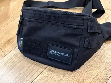 GORDON MILLER 블랙 바디백