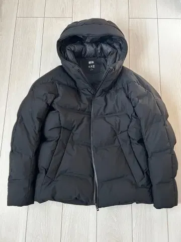 유니클로 심리스 다운 파카 블랙 M