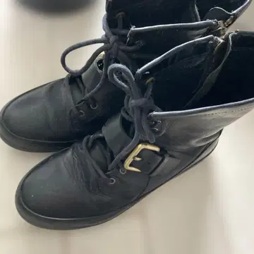 핏플랍 양말 신고 24cm