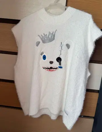 [ 익명 배송 ] USJ 호라나이 하미쿠마 서울 니트 베스트