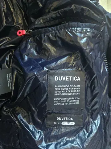 DUVETICA 디오니시모 다크 네이비 매트 44 사이즈