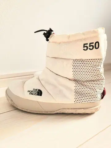 THE NORTH FACE 550 화이트 부츠