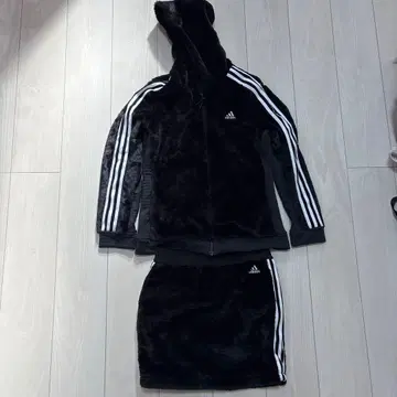 adidas 블랙 플리스 셋업