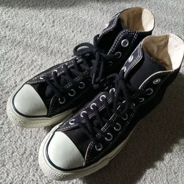 Converse All Star 블랙 하이컷 스니커즈