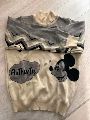 이탈리아제 까스텔바작 미키 패턴 니트 스웨터 남성용 xl