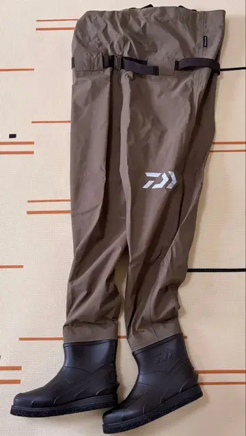 다이와 슈퍼 블레스 가슴장화 LL