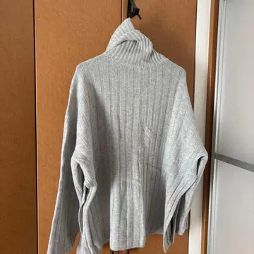 가리알다 가란데 네이비 리브 터틀넥 니트 캐시미어