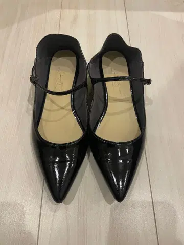 Le Talon (르탈론) 펌프스 / 플랫슈즈