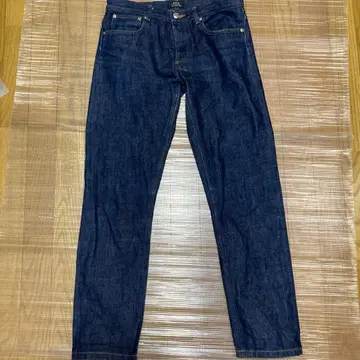 A.P.C. PETIT STANDARD W30 프티 스탠다드