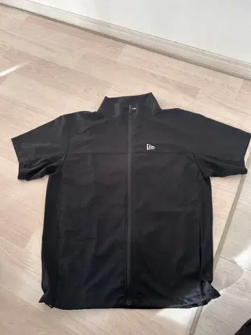 NEW ERA 블랙 나일론 자켓