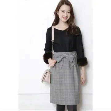 저스길리티 리본 벨트 포함 소매 퍼 원피스 0 블랙