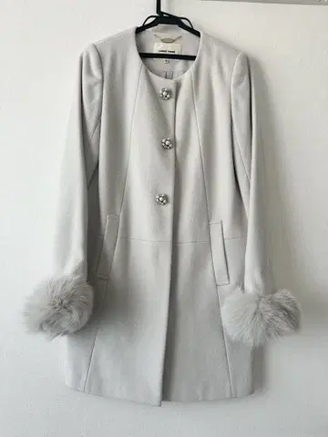 레스 빠세 노카라 비쥬 코트