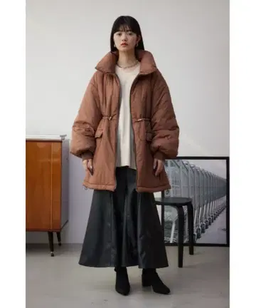 AZUL BY MOUSSY 충전솜 미들 코트 브라운