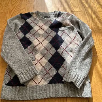 H.R. MARKET 다이아몬드 패턴 니트 스웨터 사이즈 2