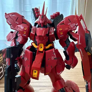 RG MSN-04 SAZABI 건담 프라모델