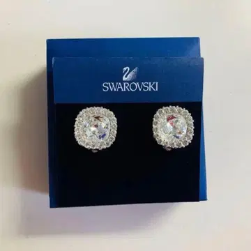 [새상품급] Swarovski 대형 귀찌
