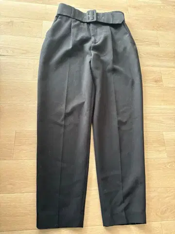 새상품급! ZARA 슬랙스 팬츠 size M