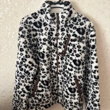 레오파드 무늬 플리스 자켓