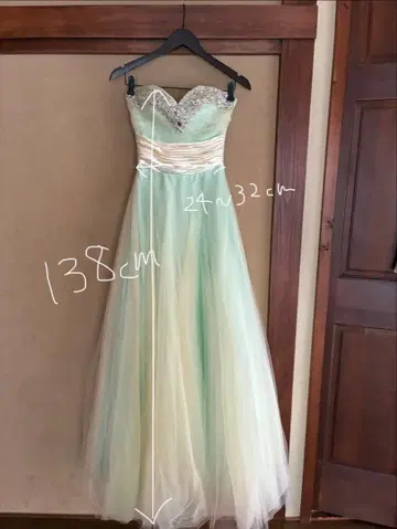 민트 그린 비즈 자수 드레스