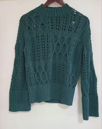 새상품 AKIRA NAKA (아키라 나카) 그린 니트 스웨터