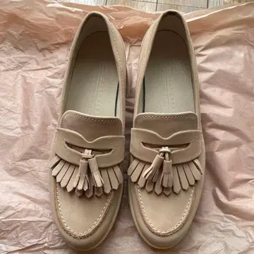 ECCO [여성 사이즈 37] 베이지 프린지 로퍼