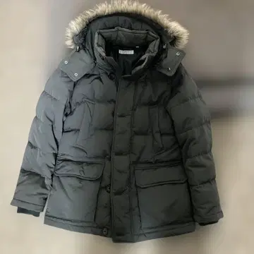 다크 그레이 M 사이즈 후드 부착 다운 자켓