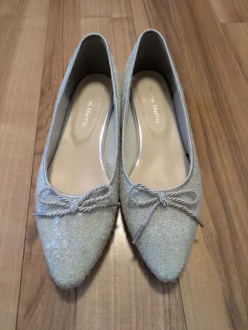 ORiental Traffic 실버 스팽글 신발