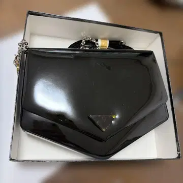 MORADO 블랙 에나멜 파티 백