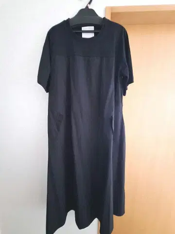 비어즐리컷 콤비 플레어 원피스 미사용 새상품(택 포함)