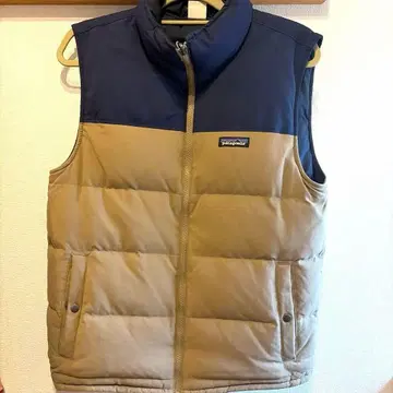 patagonia 네이비 베이지 다운 베스트