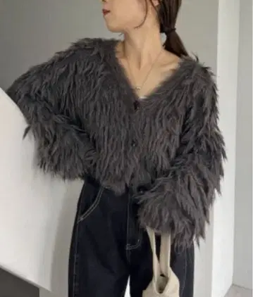 CAPRICIEUX LE'MAGE 프린지 V 가디건