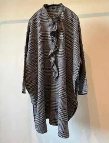 45R 프릴이 귀여운 체크 무늬 셔츠 오버 사이즈