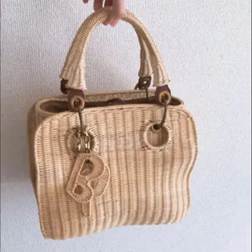 beautiful people 바스켓백