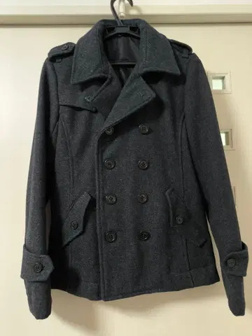 Lui's 다크 그레이 피 코트 S 사이즈