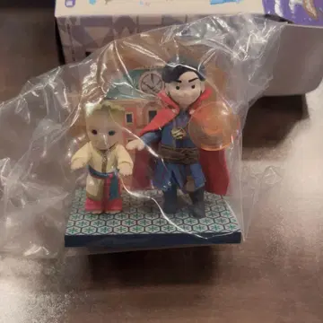 피규어 이츠 어 스몰 월드 with 그루트 닥터 스트레인지