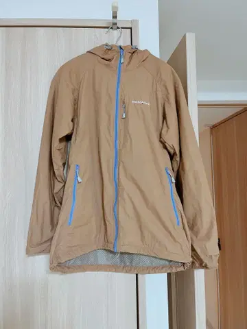 mont-bell 라이트쉘 후드티 여성용