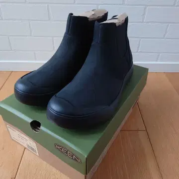 KEEN 엘레나 첼시 부츠 사이드 고어 부츠 블랙