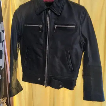 블랙 가죽 싱글 라이더 자켓