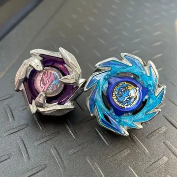 베이블레이드 X 랜덤 부스터 2개 세트