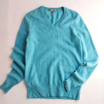 유니클로 캐시미어 100% V넥 스웨터 블루 M 사이즈 터콰이즈