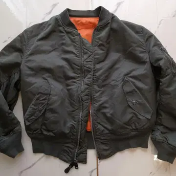USA 제조 귀한 사이즈 XL! 알파인더스트리 MA-1 플라이트 자켓