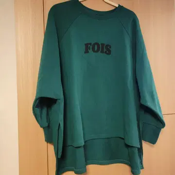 CLOCHE FOIS 로고 그린 맨투맨