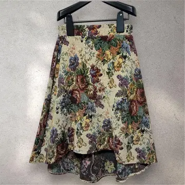 피쉬테일 꽃무늬 플레어 스커트 자카드 허리밴딩 올 패턴