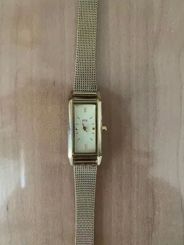 ete 골드 메쉬 밴드 직사각형 시계 손목시계 아날로그